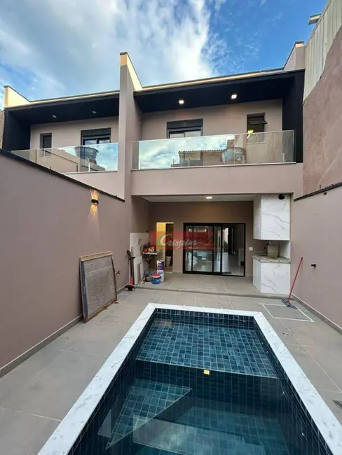 Sobrado com 3 quartos à venda, 125m2 em Vila Carmela II, Guarulhos - SP - imagem 5 Foto 5 de Sobrado com 3 quartos à venda, 125m2 em Vila Carmela II, Guarulhos - SP
