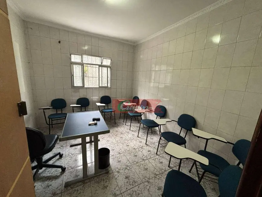 Foto 4 de Sobrado com 5 quartos à venda, 257m2 em Jardim Figueira, Guarulhos - SP