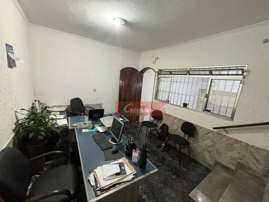 Foto 8 de Sobrado com 5 quartos à venda, 257m2 em Jardim Figueira, Guarulhos - SP