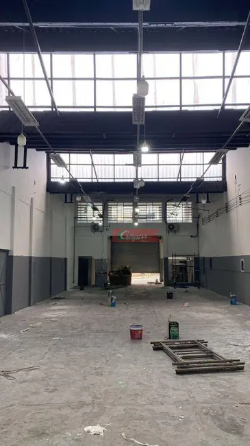 Foto 2 de Armazém / Galpão para alugar, 300m2 em Vila Augusta, Guarulhos - SP