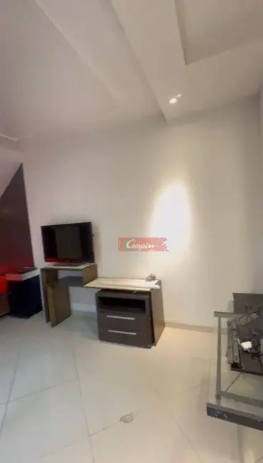 Foto 2 de Kitnet com 1 quarto para alugar, 28m2 em Vila Mazzei, São Paulo - SP