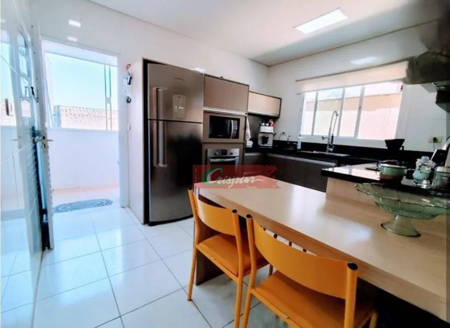 Foto 1 de Sobrado com 3 quartos à venda, 180m2 em Jardim Vila Galvão, Guarulhos - SP