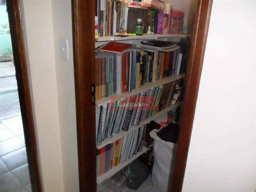 Sobrado com 2 quartos à venda, 102m2 em Jardim Cocaia, Guarulhos - SP - imagem 5 Foto 5 de Sobrado com 2 quartos à venda, 102m2 em Jardim Cocaia, Guarulhos - SP