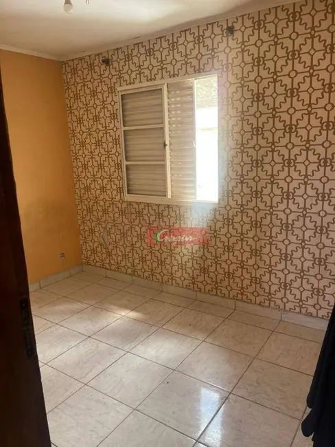 Foto 5 de Casa com 2 quartos para alugar, 45m2 em Vila Carmela I, Guarulhos - SP