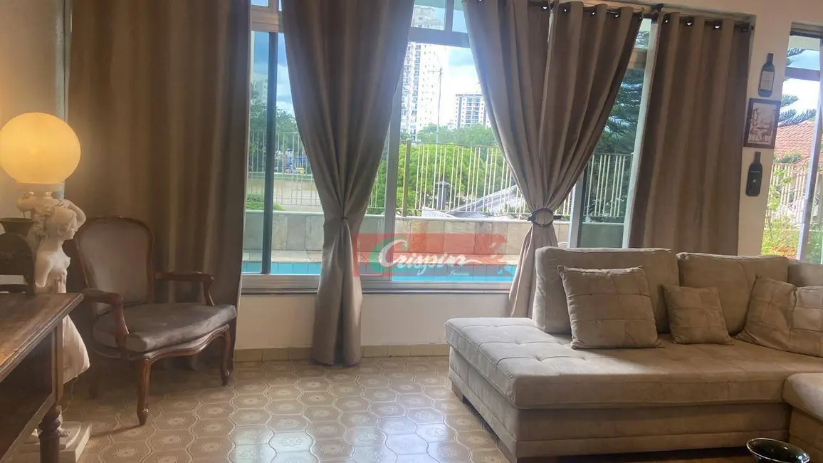 Foto 2 de Sobrado com 3 quartos à venda, 331m2 em Vila Galvão, Guarulhos - SP