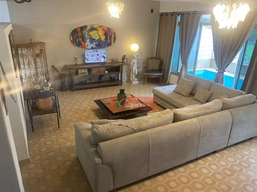 Foto 9 de Sobrado com 3 quartos à venda, 331m2 em Vila Galvão, Guarulhos - SP