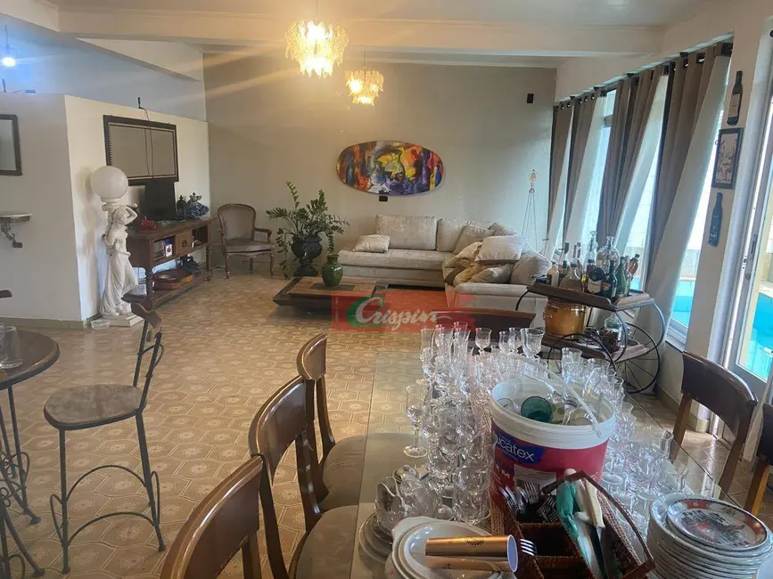 Foto 3 de Sobrado com 3 quartos à venda, 331m2 em Vila Galvão, Guarulhos - SP