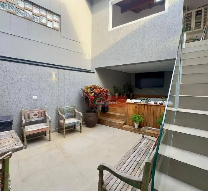 Foto 3 de Sobrado com 4 quartos à venda, 168m2 em Jardim Vila Galvão, Guarulhos - SP