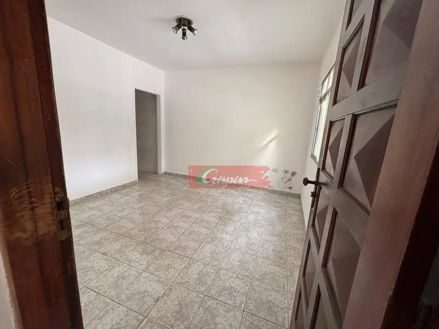 Casa com 3 quartos para alugar, 140m2 em Jardim Leda, Guarulhos - SP - imagem 8 Foto 8 de Casa com 3 quartos para alugar, 140m2 em Jardim Leda, Guarulhos - SP