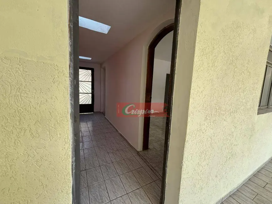 Casa com 3 quartos para alugar, 140m2 em Jardim Leda, Guarulhos - SP - imagem 6 Foto 6 de Casa com 3 quartos para alugar, 140m2 em Jardim Leda, Guarulhos - SP
