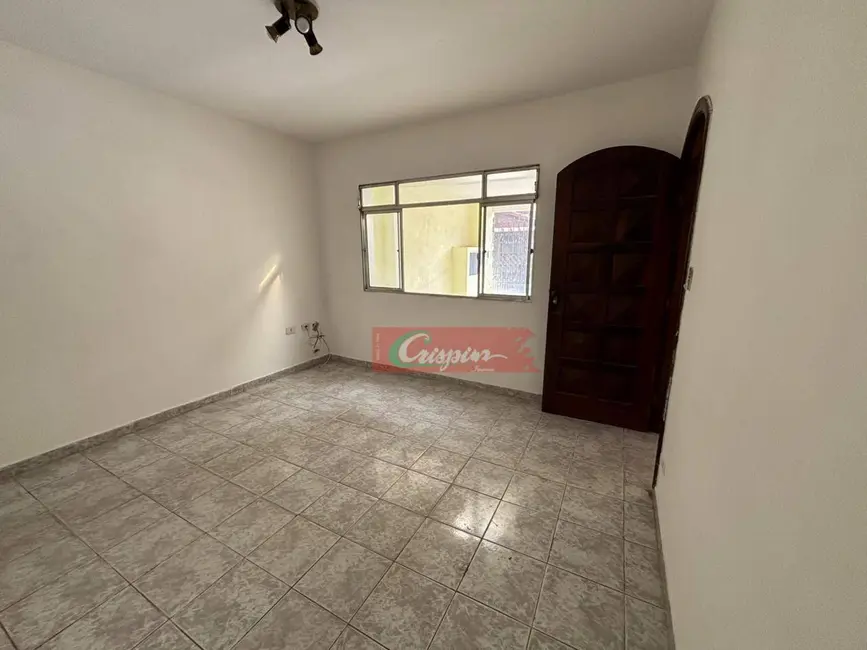 Casa com 3 quartos para alugar, 140m2 em Jardim Leda, Guarulhos - SP - imagem 7 Foto 7 de Casa com 3 quartos para alugar, 140m2 em Jardim Leda, Guarulhos - SP
