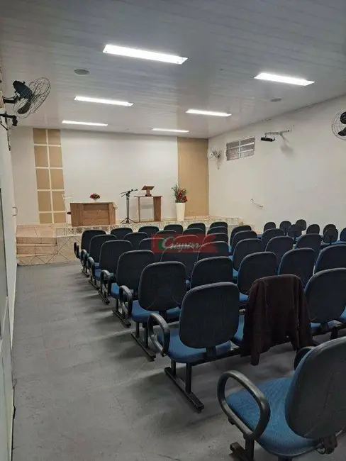 Sala Comercial à venda, 150m2 em Conjunto Habitacional Santa Etelvina III, São Paulo - SP - imagem 9 Foto 9 de Sala Comercial à venda, 150m2 em Conjunto Habitacional Santa Etelvina III, São Paulo - SP