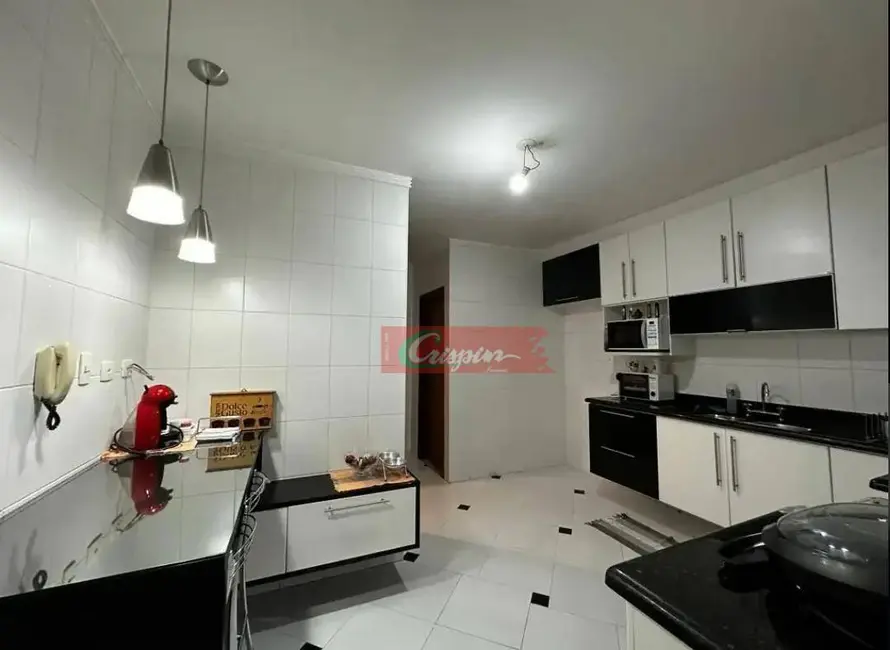 Foto 3 de Sobrado com 4 quartos à venda, 316m2 em Vila Adelaide Perella, Guarulhos - SP