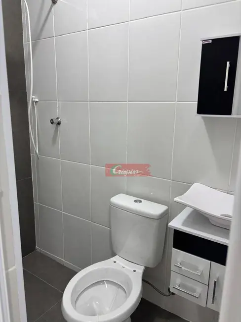 Kitnet com 1 quarto para alugar, 22m2 em Jardim Rosa de Franca, Guarulhos - SP - imagem 4 Foto 4 de Kitnet com 1 quarto para alugar, 22m2 em Jardim Rosa de Franca, Guarulhos - SP