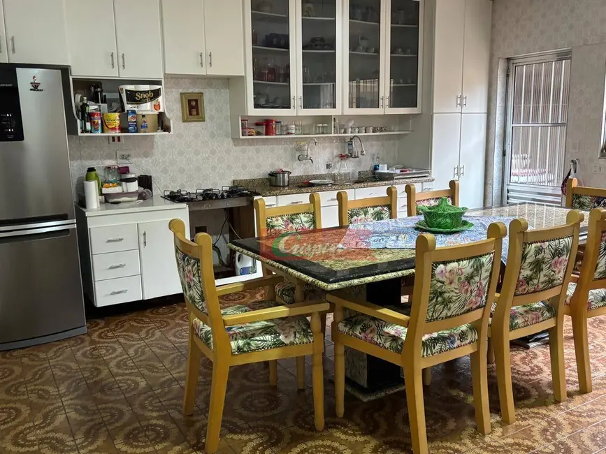 Foto 4 de Sobrado com 5 quartos à venda, 295m2 em Jardim Santa Mena, Guarulhos - SP