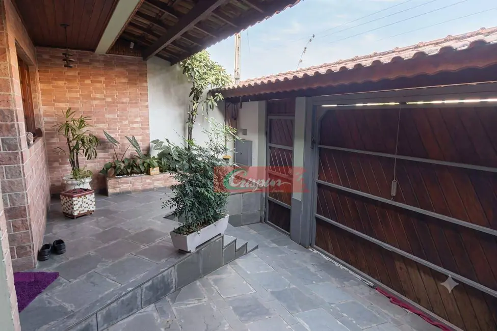 Casa com 3 quartos à venda, 192m2 em Vila Galvão, Guarulhos - SP - imagem 1 Foto 1 de Casa com 3 quartos à venda, 192m2 em Vila Galvão, Guarulhos - SP