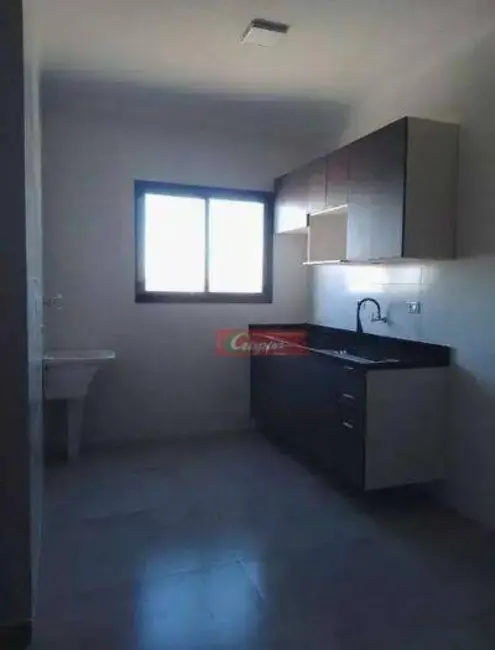Foto 3 de Kitnet com 1 quarto para alugar, 26m2 em Cidade Martins, Guarulhos - SP
