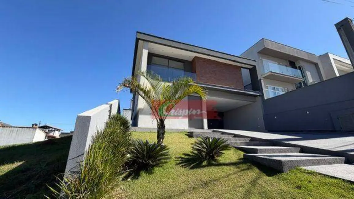 Foto 1 de Sobrado com 4 quartos à venda, 300m2 em Residencial Real Park, Aruja - SP
