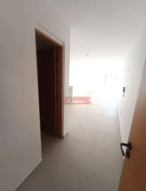 Foto 3 de Kitnet com 1 quarto para alugar, 31m2 em Jardim Valéria, Guarulhos - SP