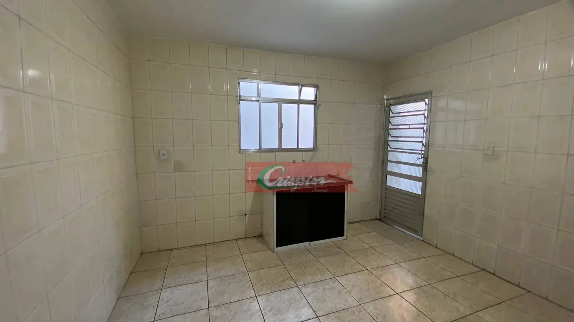 Foto 6 de Casa com 3 quartos para alugar, 125m2 em Jardim Presidente Dutra, Guarulhos - SP