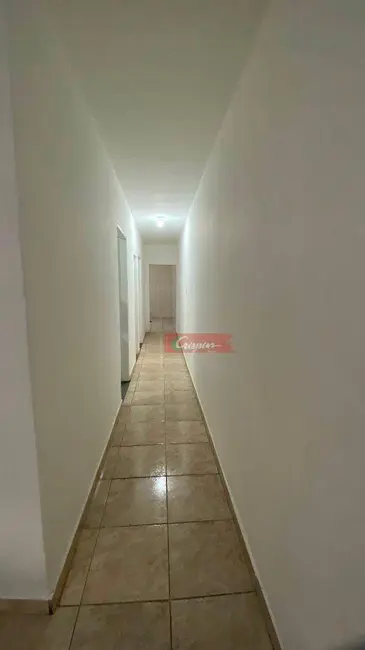 Foto 8 de Casa com 3 quartos para alugar, 125m2 em Jardim Presidente Dutra, Guarulhos - SP