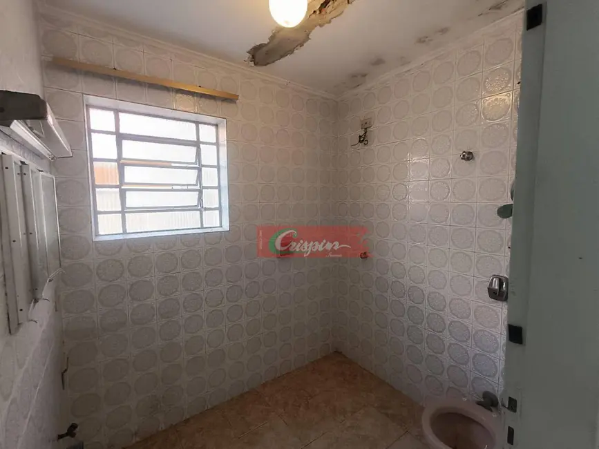 Foto 9 de Sobrado com 3 quartos para alugar, 208m2 em Vila Milton, Guarulhos - SP