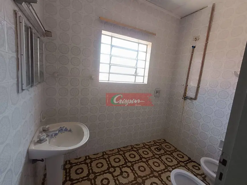 Foto 4 de Sobrado com 3 quartos para alugar, 208m2 em Vila Milton, Guarulhos - SP