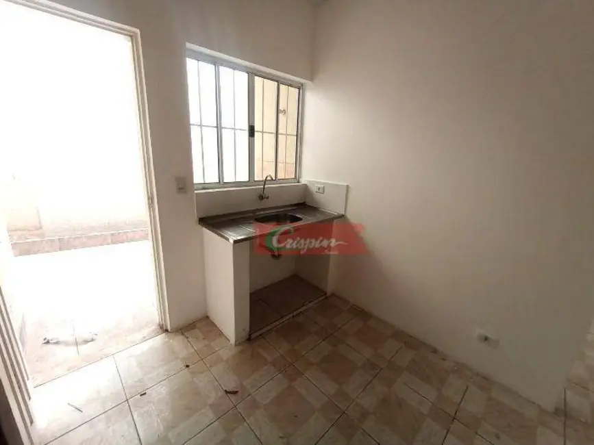 Casa com 1 quarto para alugar, 80m2 em Jardim Aliança, Guarulhos - SP - imagem 8 Foto 8 de Casa com 1 quarto para alugar, 80m2 em Jardim Aliança, Guarulhos - SP