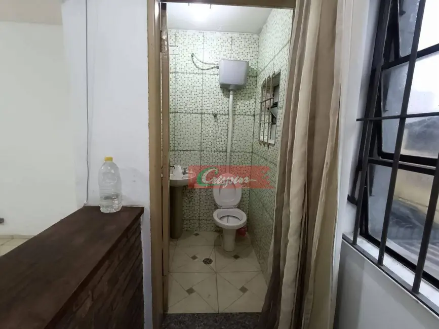 Armazém / Galpão para alugar, 210m2 em Vila Renata, Guarulhos - SP - imagem 3 Foto 3 de Armazém / Galpão para alugar, 210m2 em Vila Renata, Guarulhos - SP