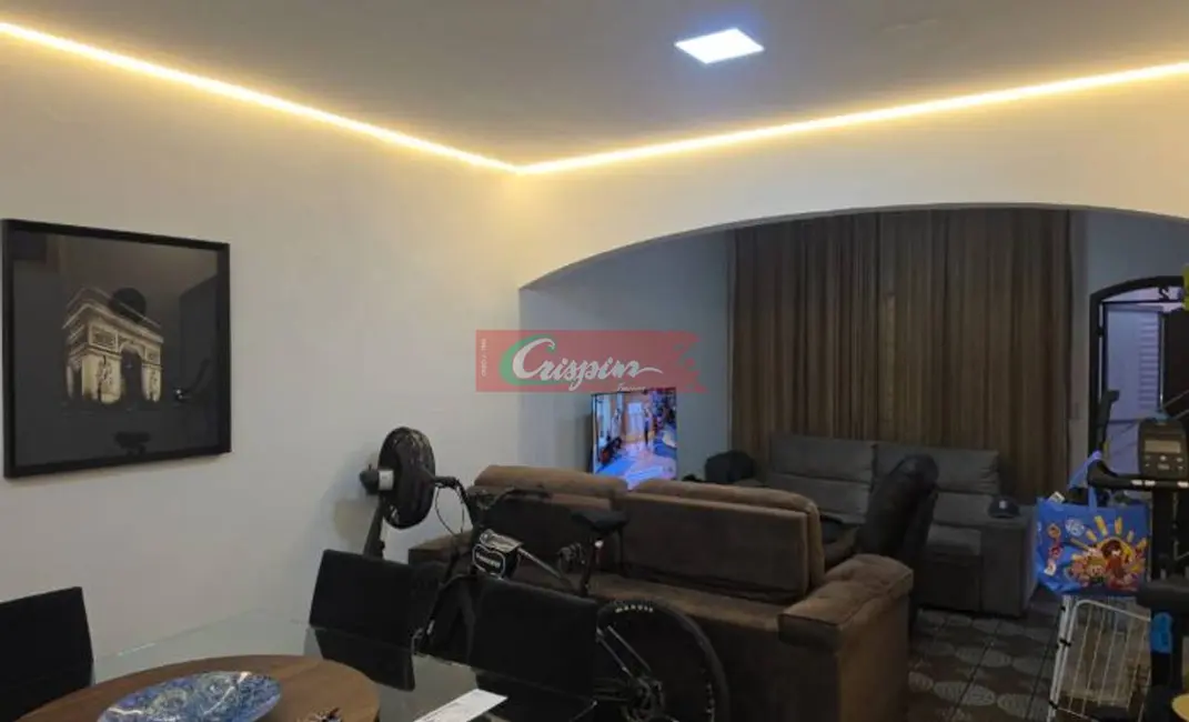 Foto 3 de Sobrado com 4 quartos à venda e para alugar, 308m2 em Vila Galvão, Guarulhos - SP