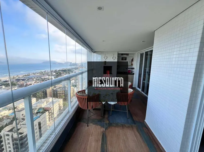 Apartamento com 3 quartos à venda, 145m2 em Guaruja - SP - imagem 4 Foto 4 de Apartamento com 3 quartos à venda, 145m2 em Guaruja - SP