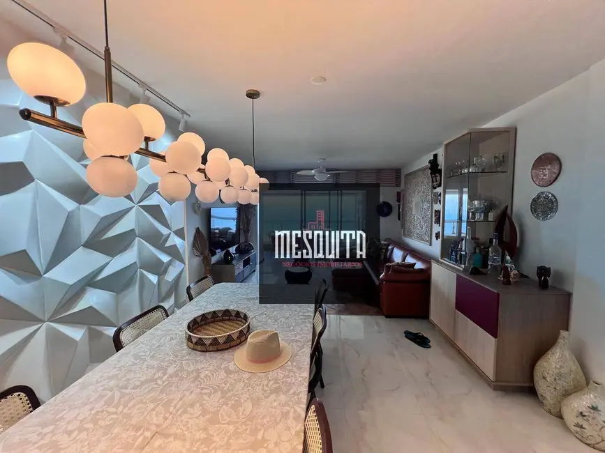 Apartamento com 3 quartos à venda, 145m2 em Guaruja - SP - imagem 7 Foto 7 de Apartamento com 3 quartos à venda, 145m2 em Guaruja - SP