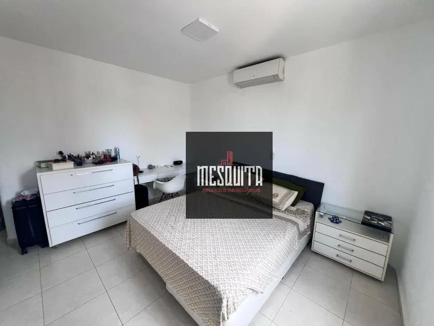 Cobertura com 3 quartos à venda, 260m2 em Guaruja - SP - imagem 9 Foto 9 de Cobertura com 3 quartos à venda, 260m2 em Guaruja - SP