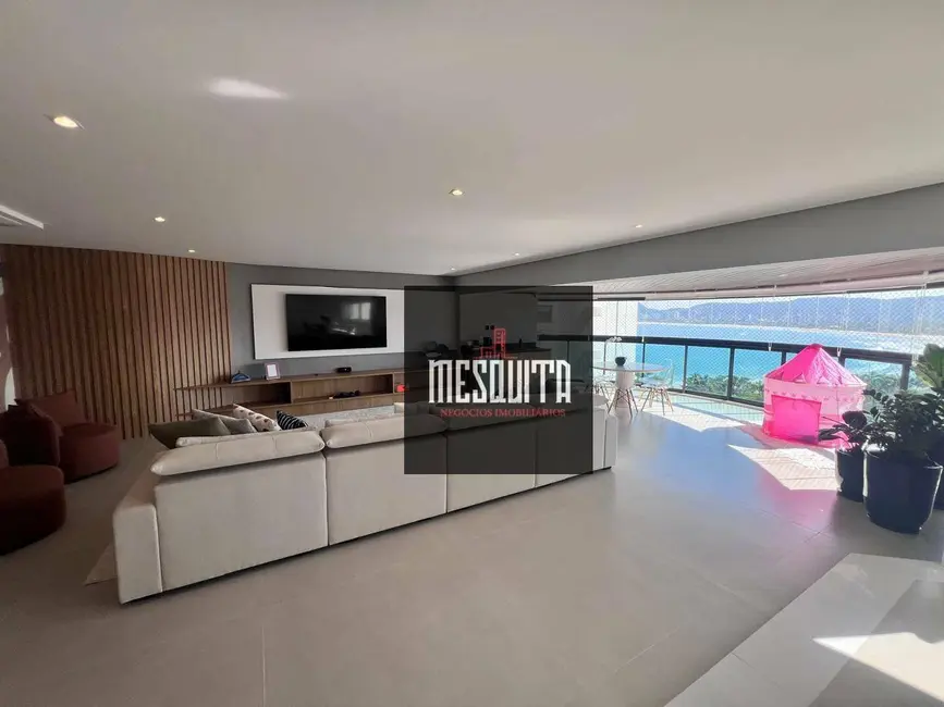 Foto 9 de Apartamento com 5 quartos à venda, 224m2 em Jardim Três Marias, Guaruja - SP