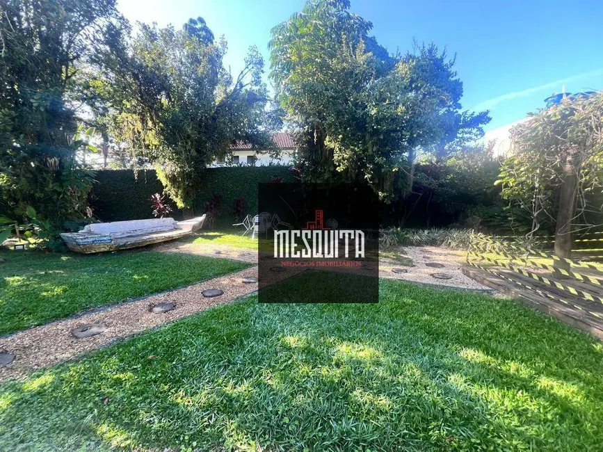 Foto 8 de Casa com 8 quartos à venda, 700m2 em Balneário Praia do Pernambuco, Guaruja - SP