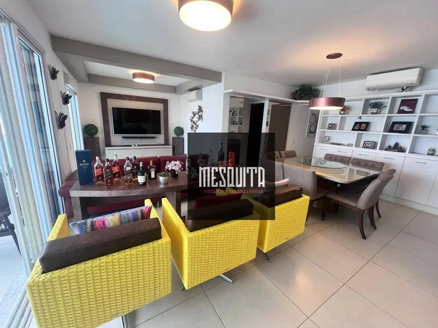 Foto 4 de Apartamento com 3 quartos à venda, 124m2 em Guaruja - SP