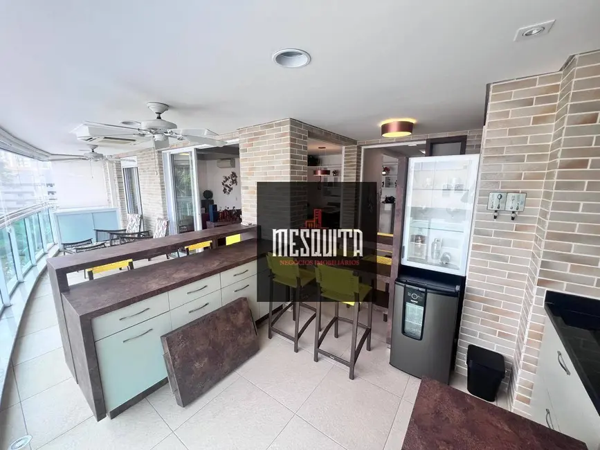 Foto 2 de Apartamento com 3 quartos à venda, 124m2 em Guaruja - SP