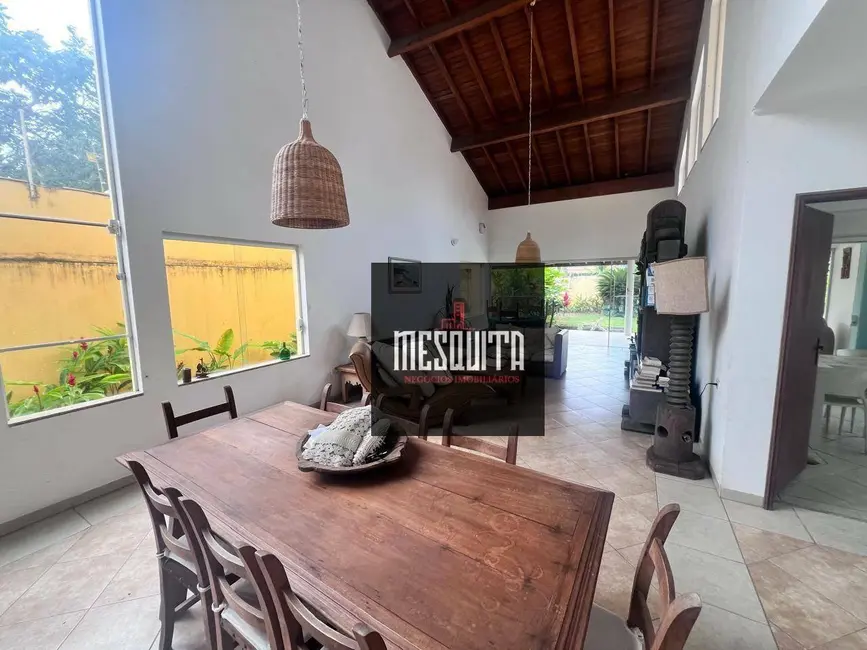 Foto 3 de Casa com 5 quartos à venda, 402m2 em Balneário Praia do Pernambuco, Guaruja - SP