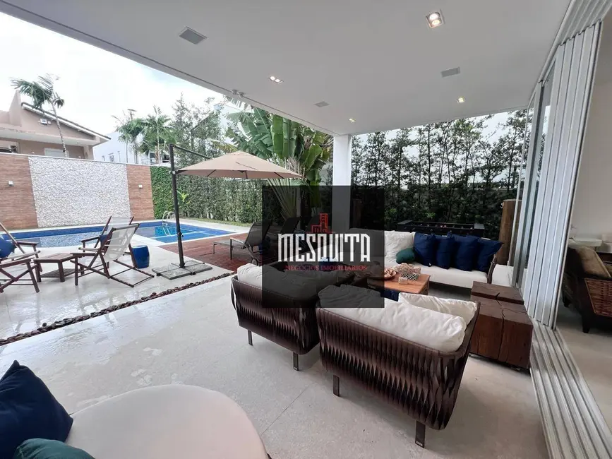 Casa de Condomínio com 5 quartos à venda, 425m2 em Acapulco, Guaruja - SP - imagem 4 Foto 4 de Casa de Condomínio com 5 quartos à venda, 425m2 em Acapulco, Guaruja - SP