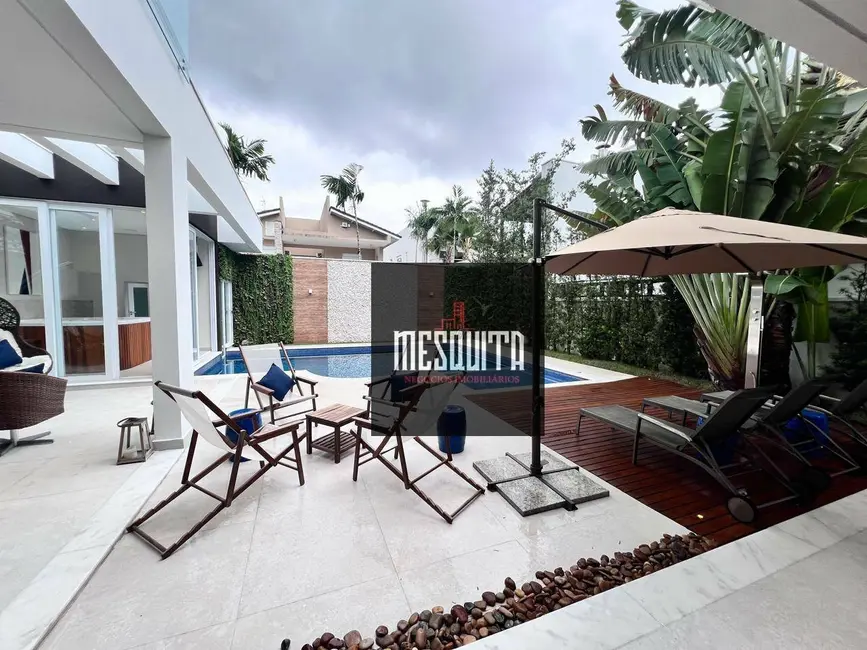 Casa de Condomínio com 5 quartos à venda, 425m2 em Acapulco, Guaruja - SP - imagem 9 Foto 9 de Casa de Condomínio com 5 quartos à venda, 425m2 em Acapulco, Guaruja - SP