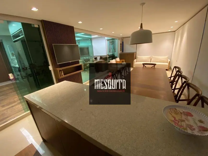 Foto 4 de Apartamento com 3 quartos à venda, 119m2 em Guaruja - SP