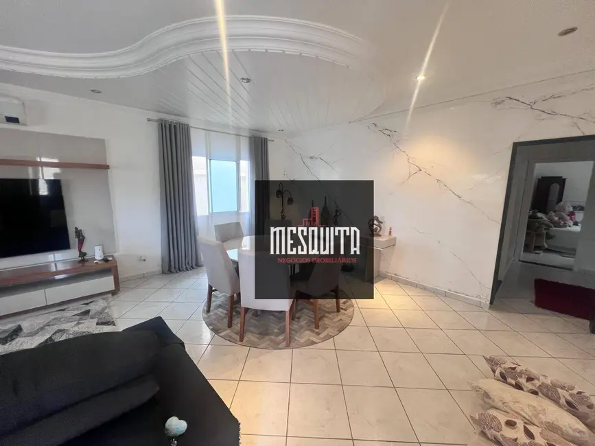Casa com 3 quartos à venda, 525m2 em Jardim Virgínia, Guaruja - SP - imagem 6 Foto 6 de Casa com 3 quartos à venda, 525m2 em Jardim Virgínia, Guaruja - SP