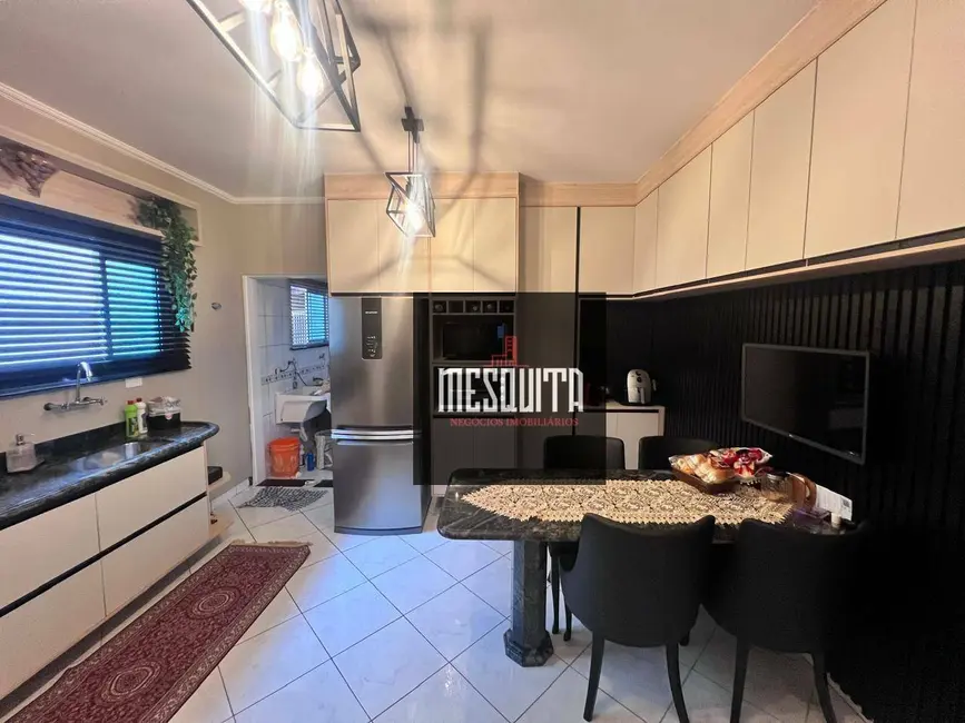 Casa com 3 quartos à venda, 525m2 em Jardim Virgínia, Guaruja - SP - imagem 9 Foto 9 de Casa com 3 quartos à venda, 525m2 em Jardim Virgínia, Guaruja - SP