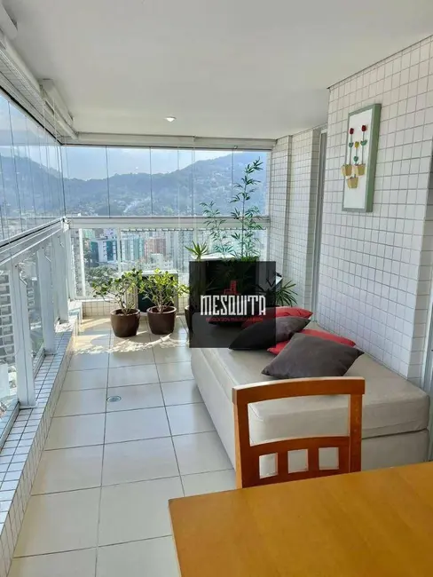 Foto 3 de Apartamento com 3 quartos à venda, 111m2 em Guaruja - SP