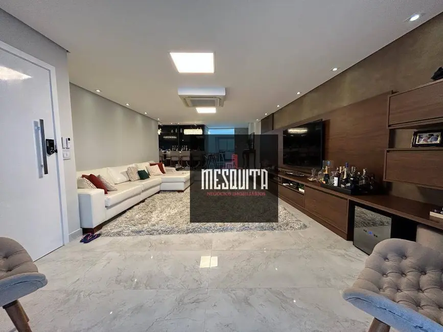 Apartamento com 3 quartos à venda, 185m2 em Guaruja - SP - imagem 9 Foto 9 de Apartamento com 3 quartos à venda, 185m2 em Guaruja - SP