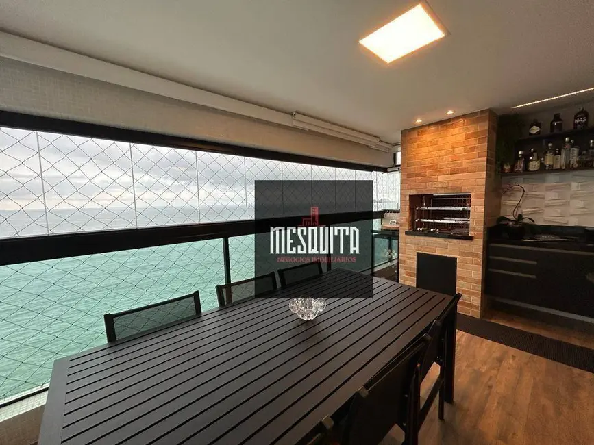 Apartamento com 3 quartos à venda, 185m2 em Guaruja - SP - imagem 1 Foto 1 de Apartamento com 3 quartos à venda, 185m2 em Guaruja - SP