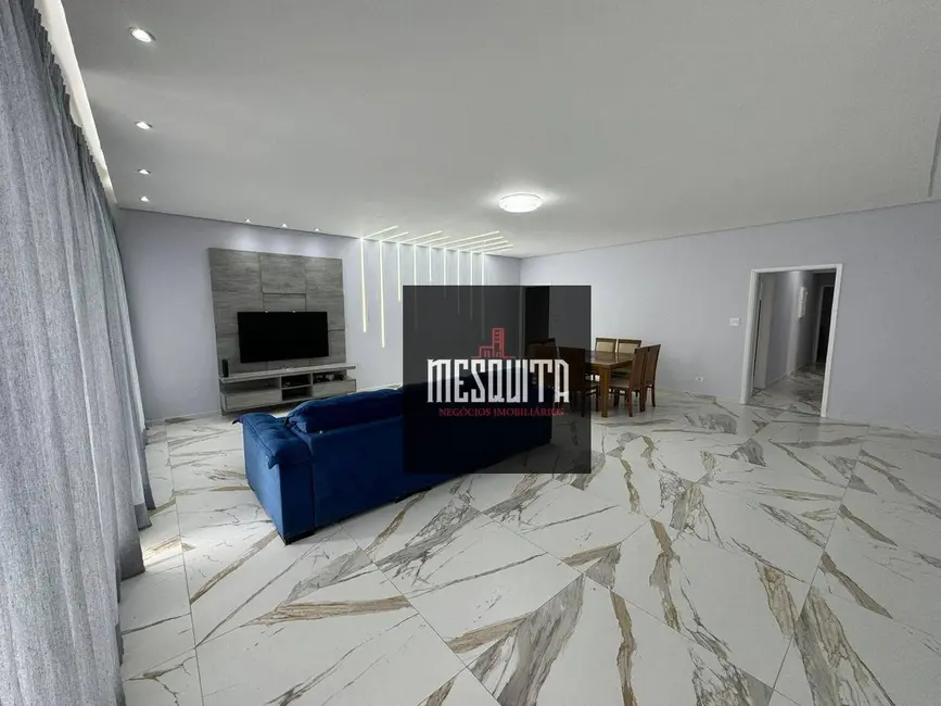 Apartamento com 6 quartos à venda, 250m2 em Guaruja - SP - imagem 3 Foto 3 de Apartamento com 6 quartos à venda, 250m2 em Guaruja - SP