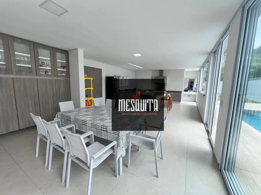 Casa de Condomínio com 5 quartos à venda, 1000m2 em Guaruja - SP - imagem 7 Foto 7 de Casa de Condomínio com 5 quartos à venda, 1000m2 em Guaruja - SP