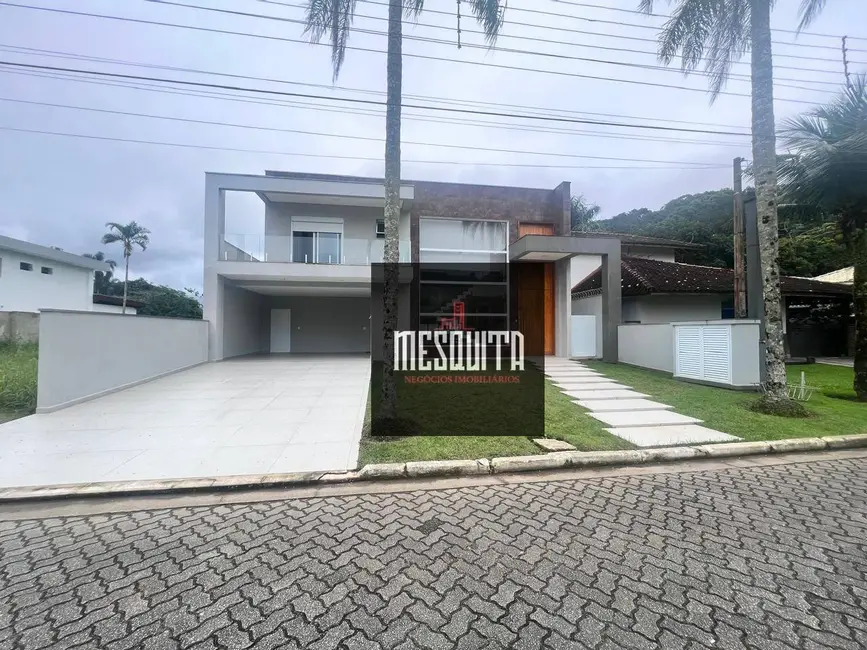 Casa de Condomínio com 5 quartos à venda, 1000m2 em Guaruja - SP - imagem 2 Foto 2 de Casa de Condomínio com 5 quartos à venda, 1000m2 em Guaruja - SP