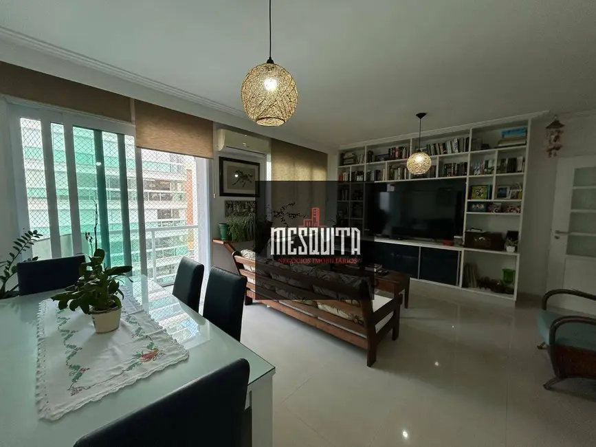 Apartamento com 3 quartos à venda, 110m2 em Guaruja - SP - imagem 4 Foto 4 de Apartamento com 3 quartos à venda, 110m2 em Guaruja - SP